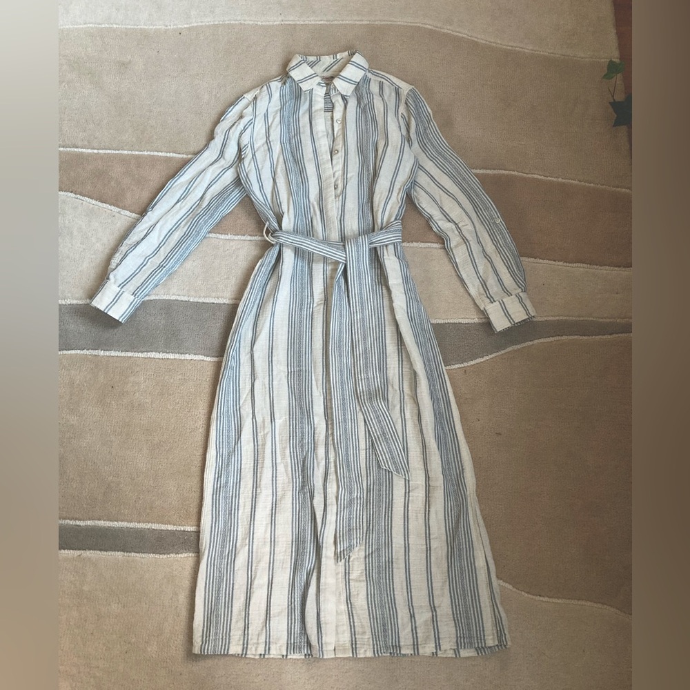 Faherty 100% Organic Cotton Elegant Dress Long Sleeved Button Up Collared